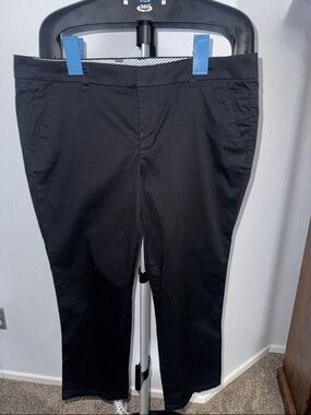 Women's Black Stretch Chinos - Tailored Comfort